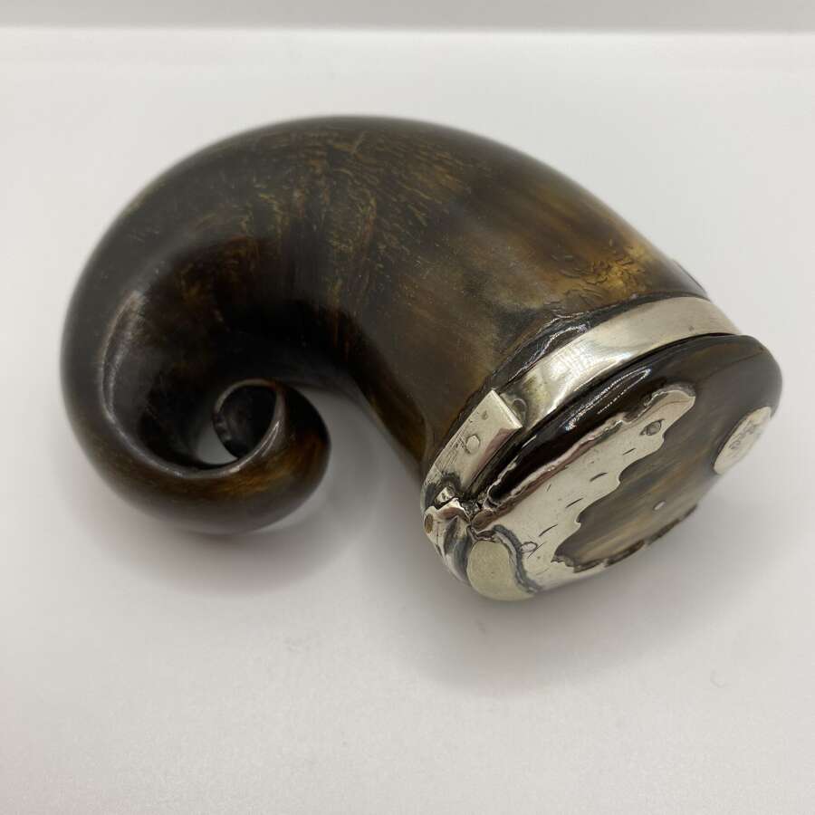 Snuff mull