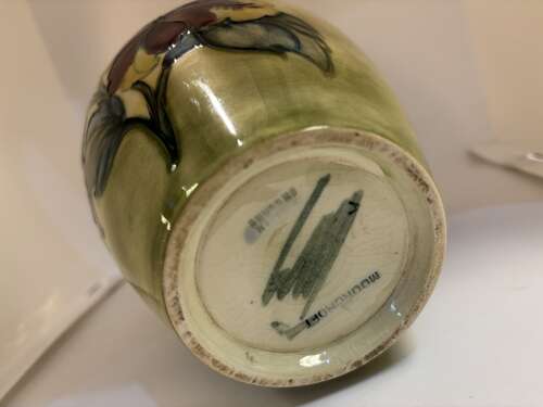 Moorcroft Hibiscus vase