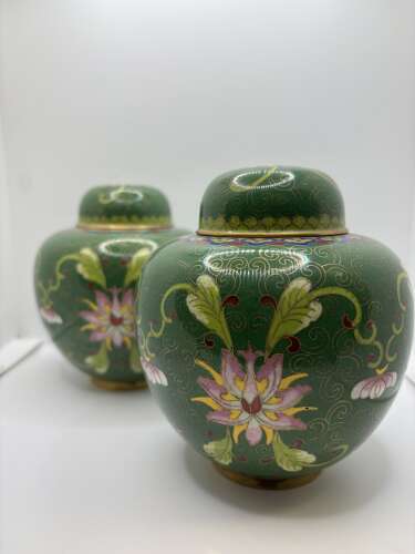 Pair of Cloisonnévases. Circa 1920