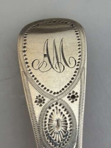 Silver flatware service comprising 26 pieces.