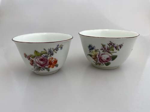 Chelsea tea bowl, red anchor period.