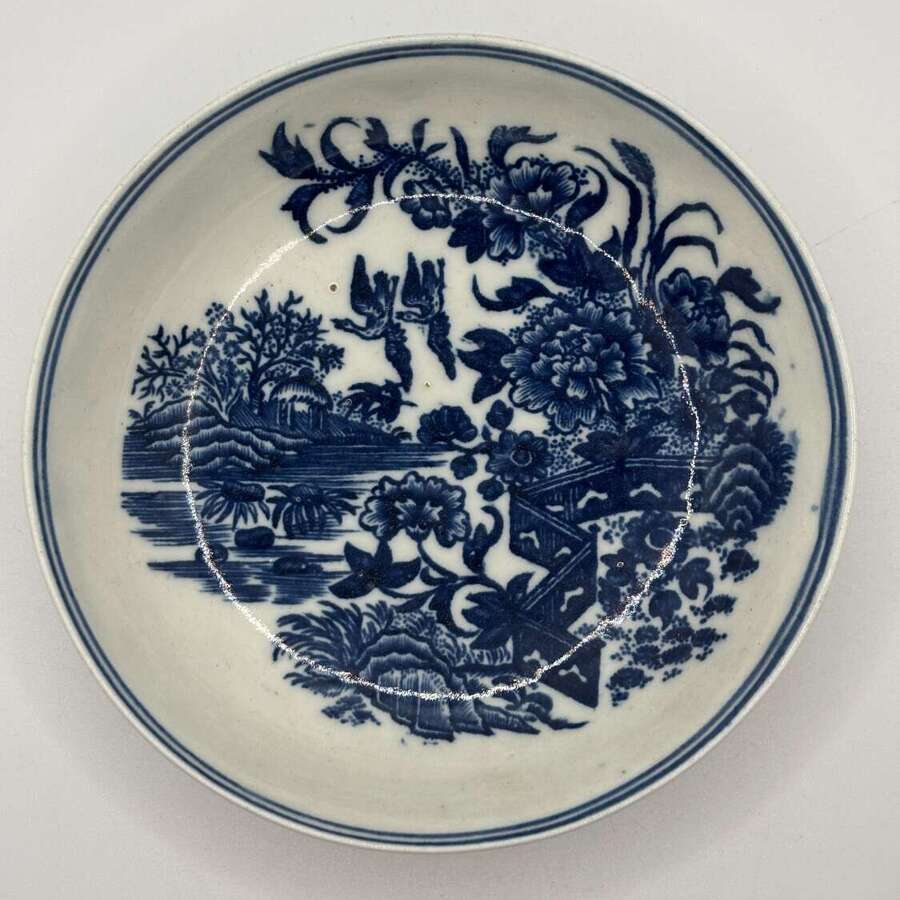 Caughley Saucer Painted with the "Fence" Pattern. Circa 1780.